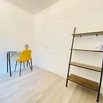 Cosy Avec Jardin Chaleureux Λον